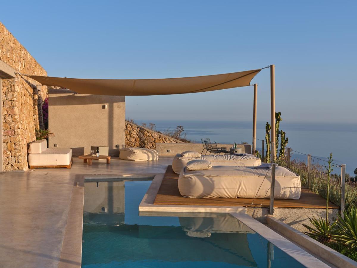 Santorini Heights * Pýrgos