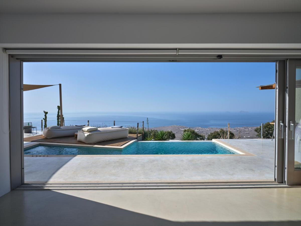 Santorini Heights * Pýrgos