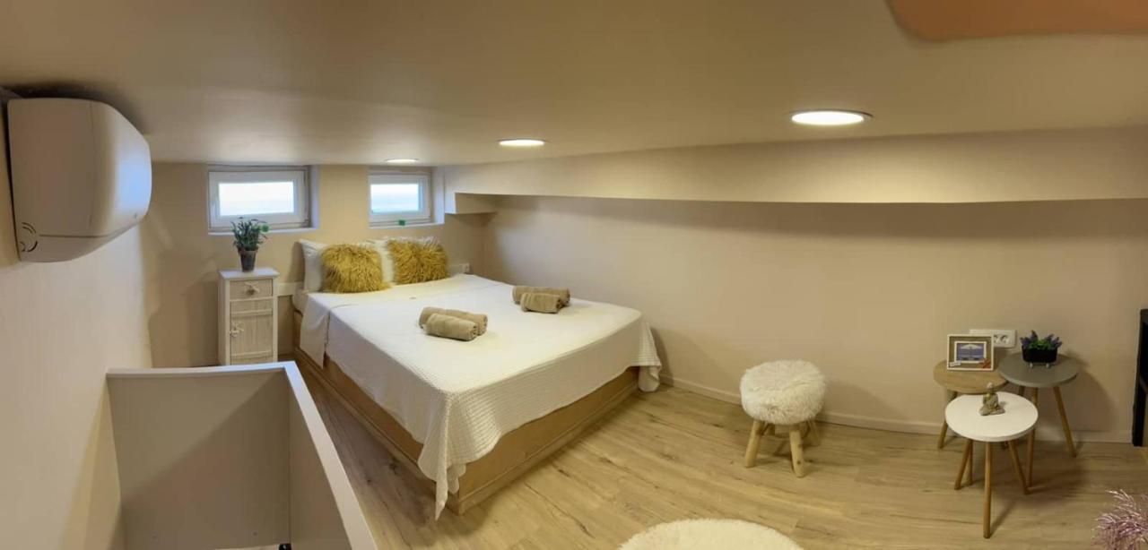 Apartment Center