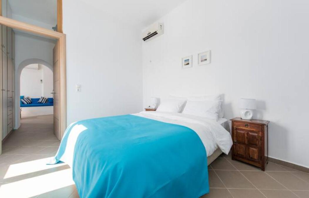 Santorini Traditional Apartment *