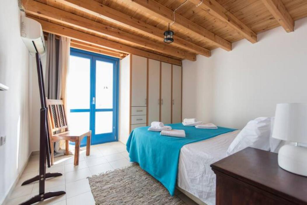 Santorini Traditional Apartment *