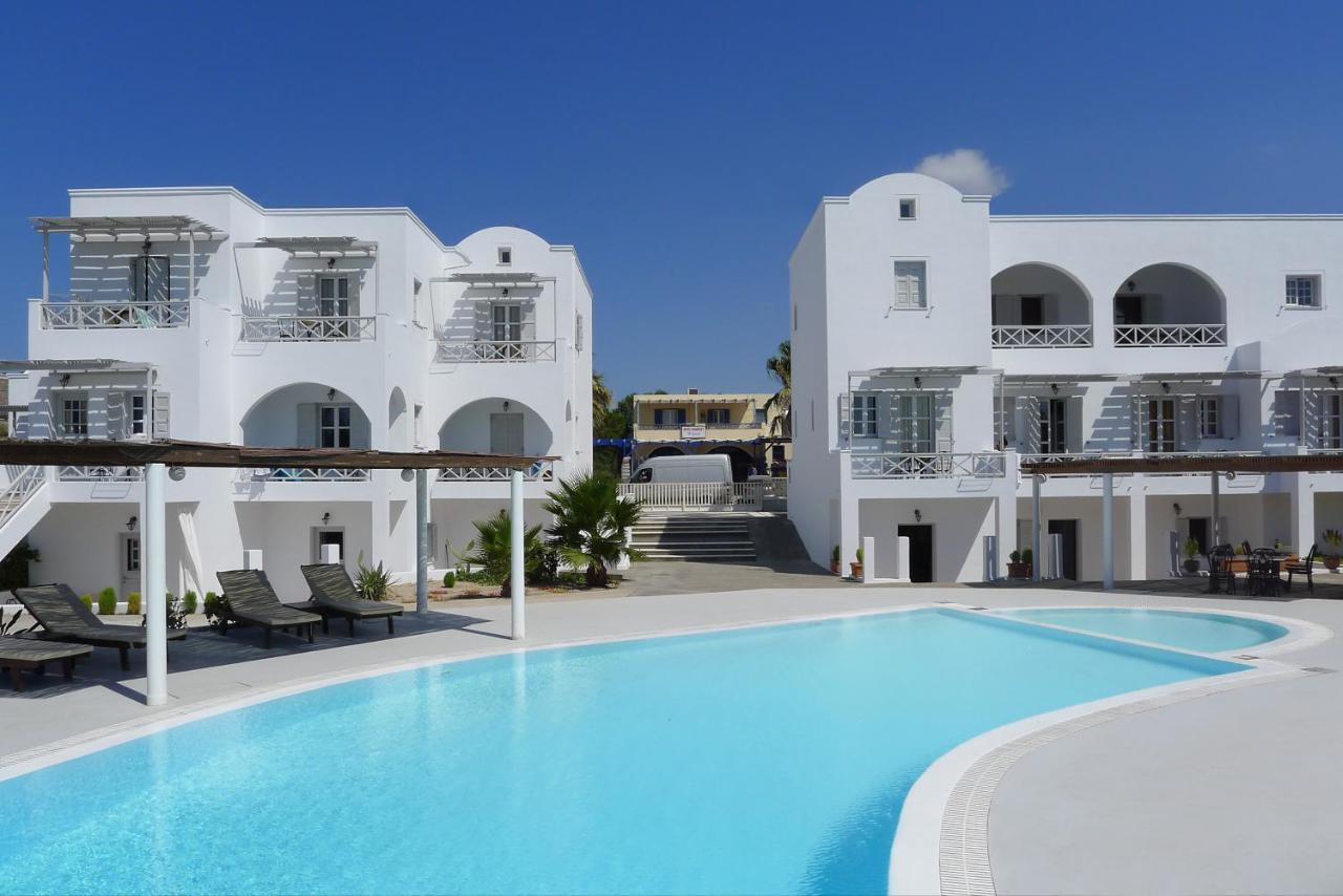Nostos Studios Perivolos (Santorini)
