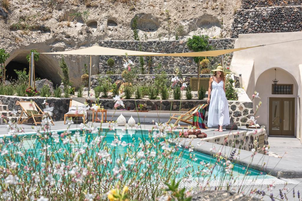 Mantilida Emporio (Santorini)