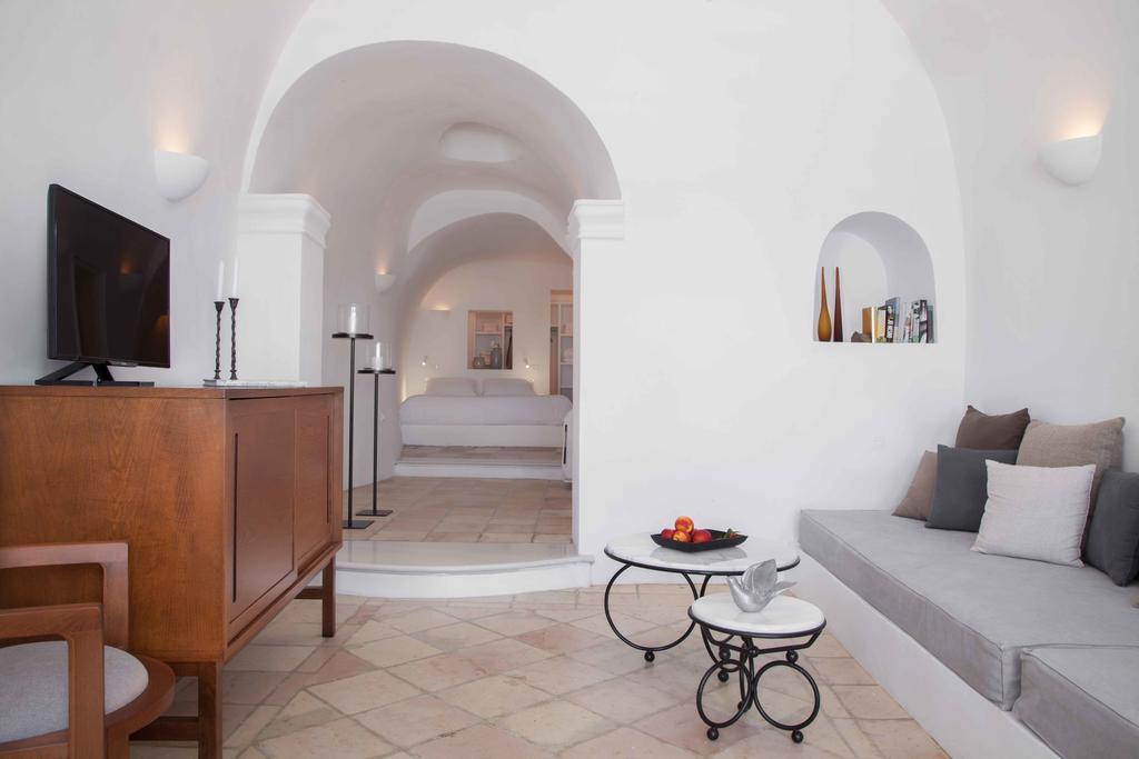 The Vasilicos 4* Imerovigli (Santorini)