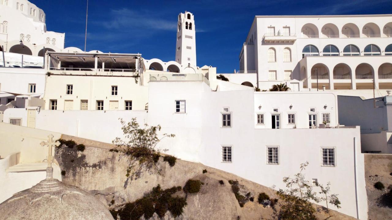 The Atlantis House * Fira (Santorini)