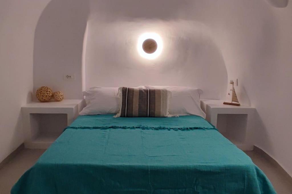 Apartment Finikas Cave House