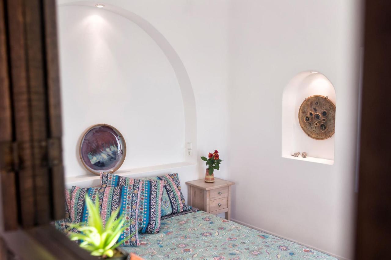 Sleeps8-parking-garden-pool-sunsets-barbeque * Emporio (Santorini)