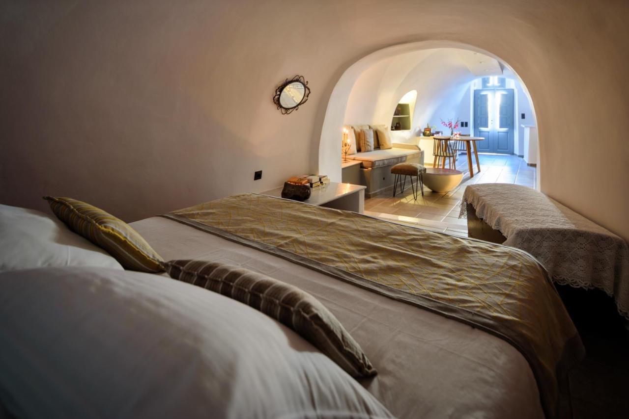 Holiday home Cave House Martrona Foinikia (Santorini)