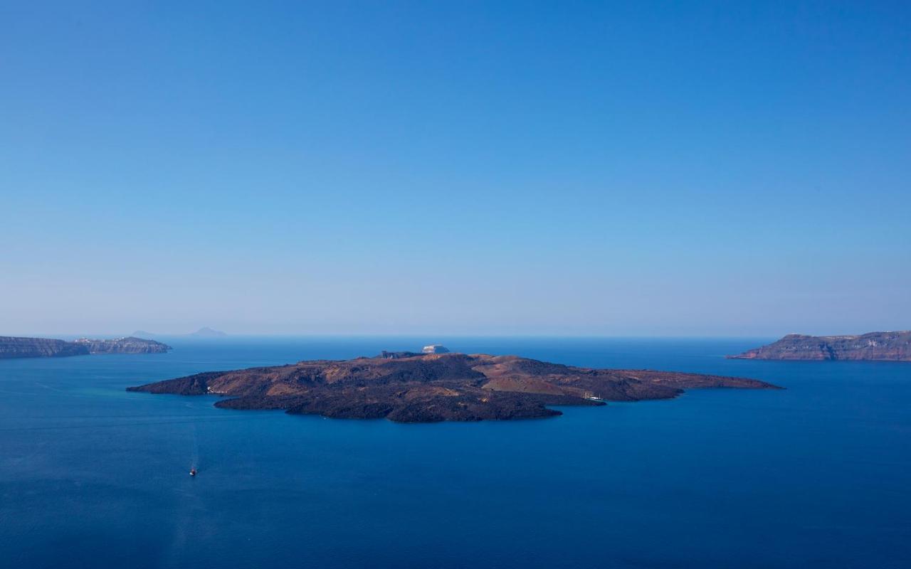 On The Cliff 4* Fira (Santorini)