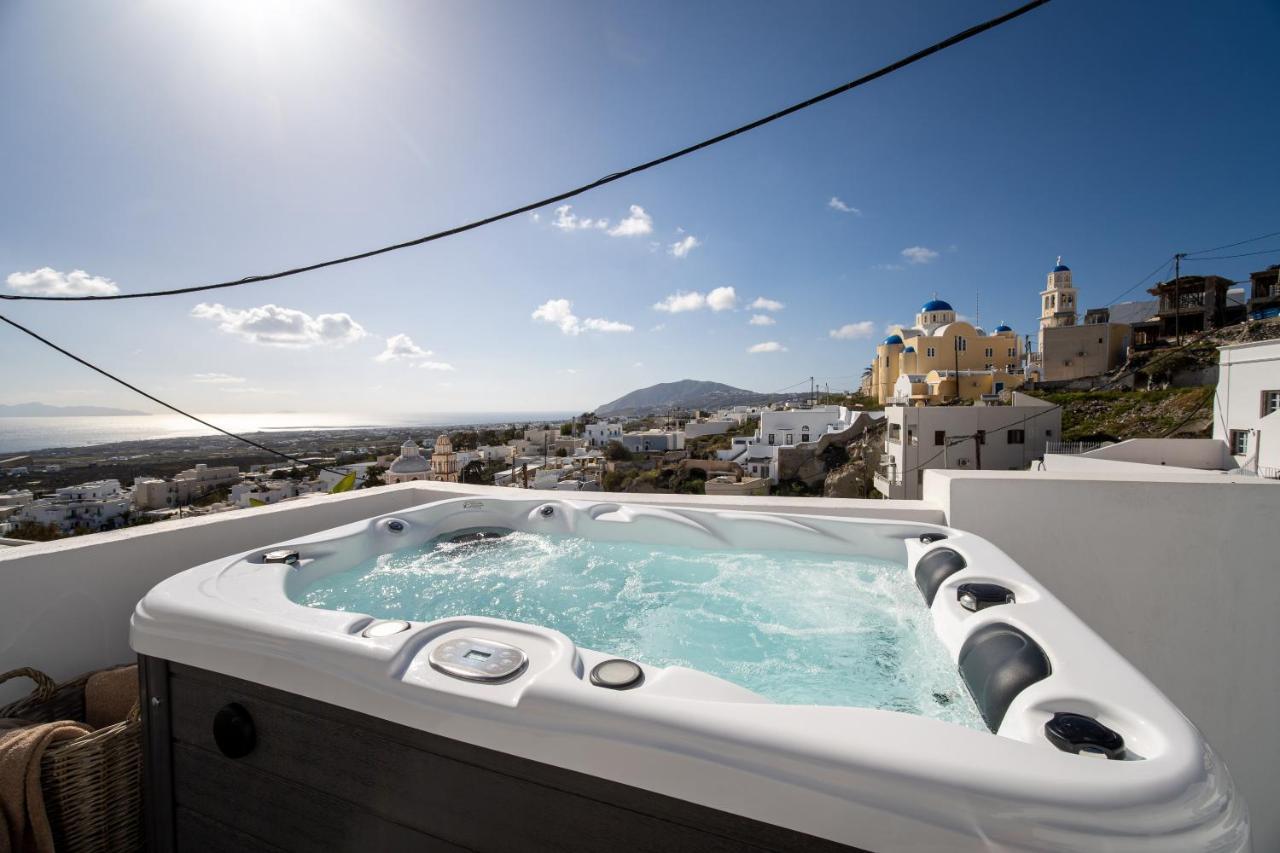 Hotel Cycladic & Fira (Santorini)
