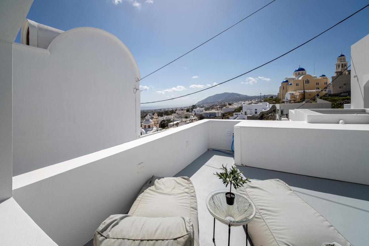 Cycladic & * Fira (Santorini)