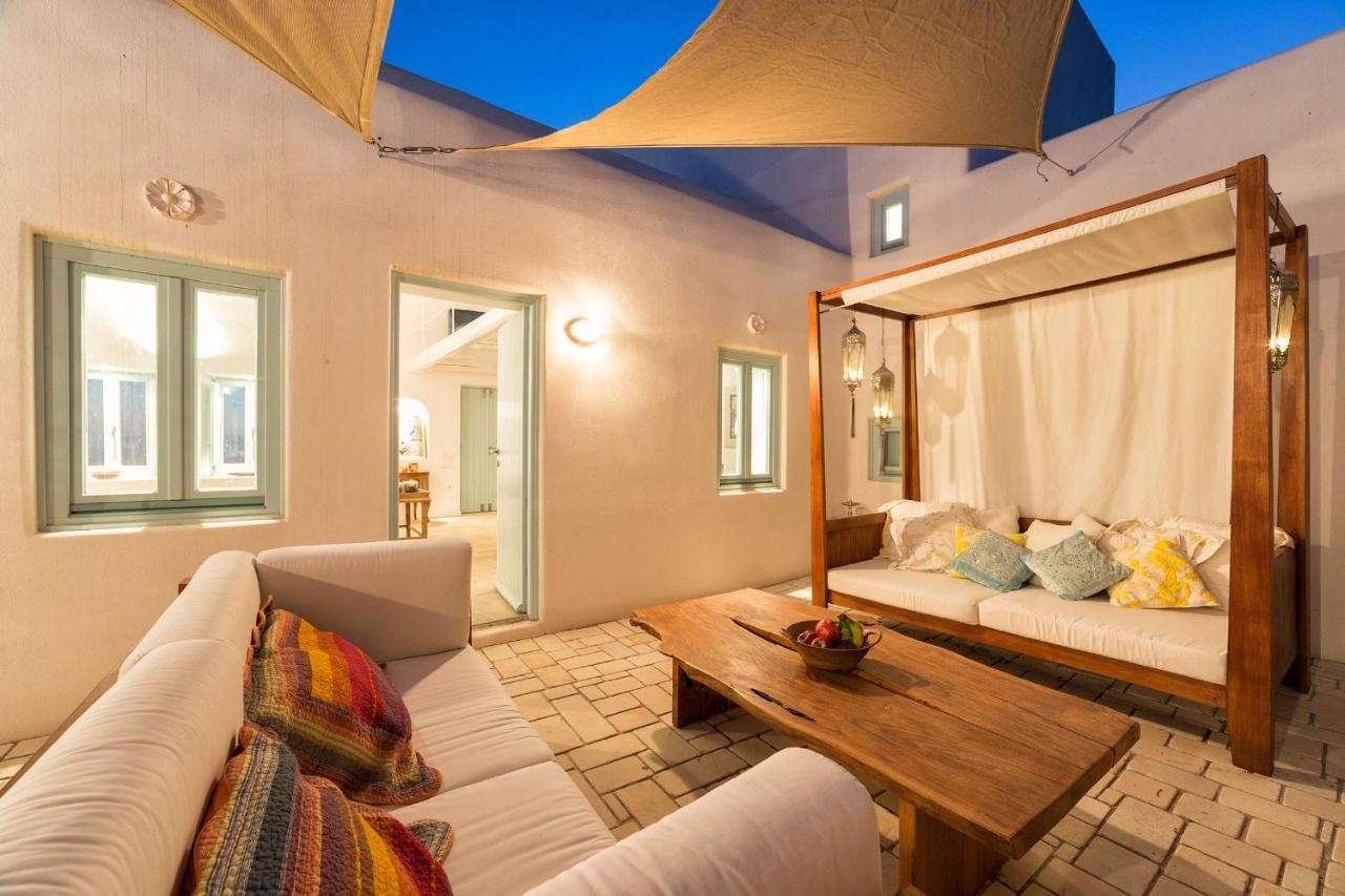 Sleeps8-parking-garden-pool-sunsets-barbeque Villa