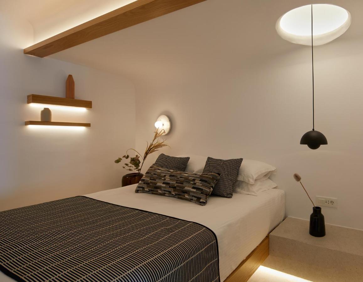 Oia Suites 3*
