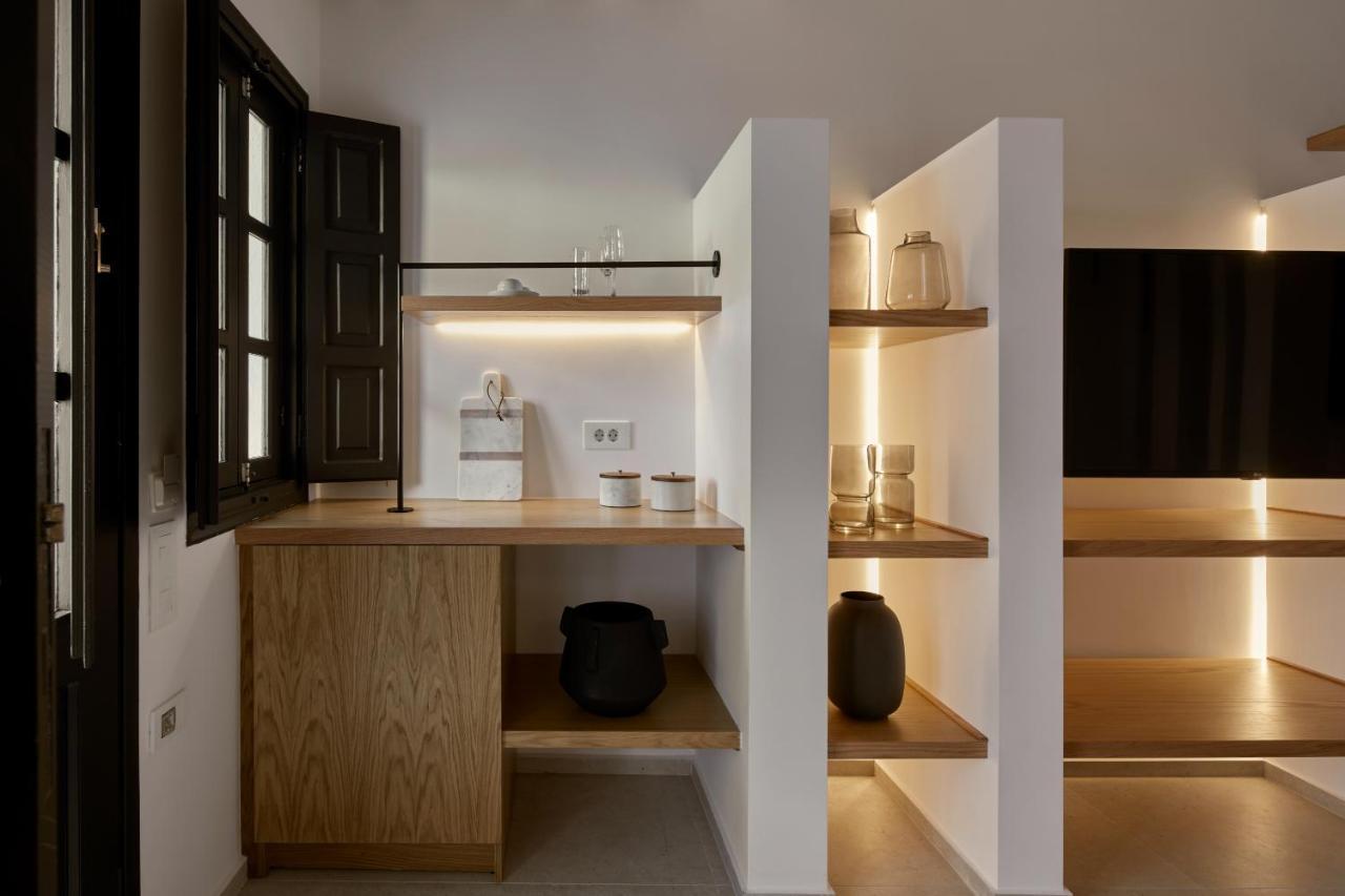Oia Suites Hotel