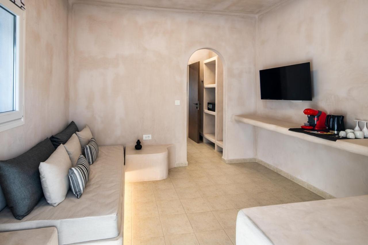 Aelia Luxury 5* Karterados (Santorini)