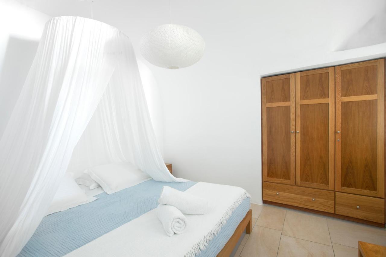 Gabbiano Traditional Cave Apartment Oia (Santorini)