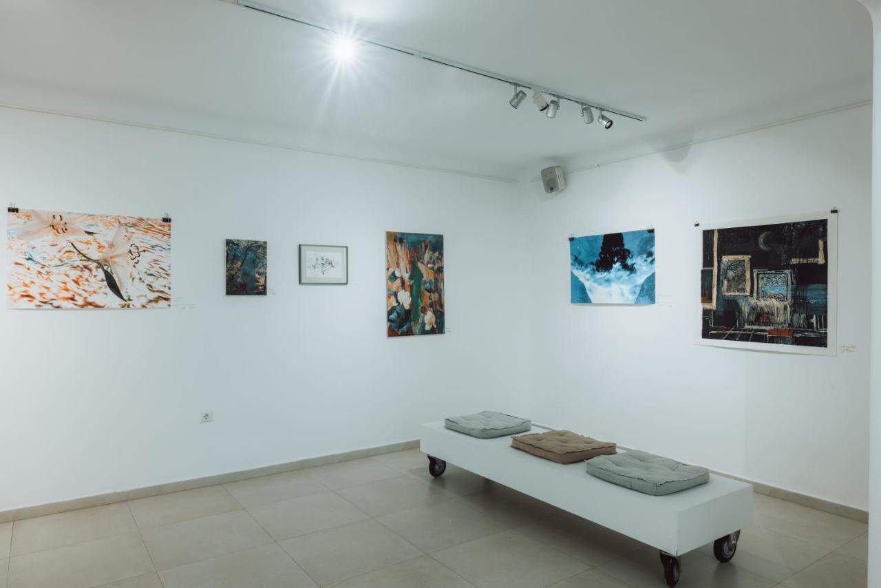 Art Santorini (adults Only)