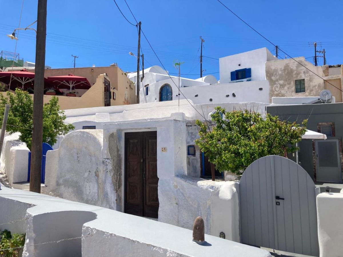 Cave House Martrona * Foinikia (Santorini)