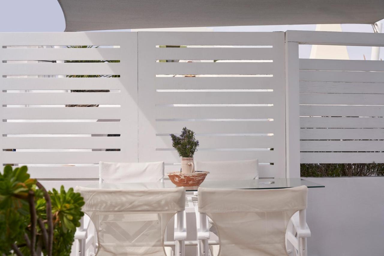 Fava Eco 4* Foinikia (Santorini)