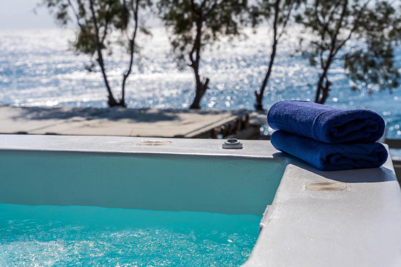 Thousand Stars Suites&rooms Aparthotel Kamari (Santorini)