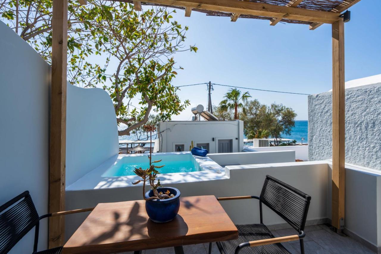 Thousand Stars Suites&rooms * Kamari (Santorini)