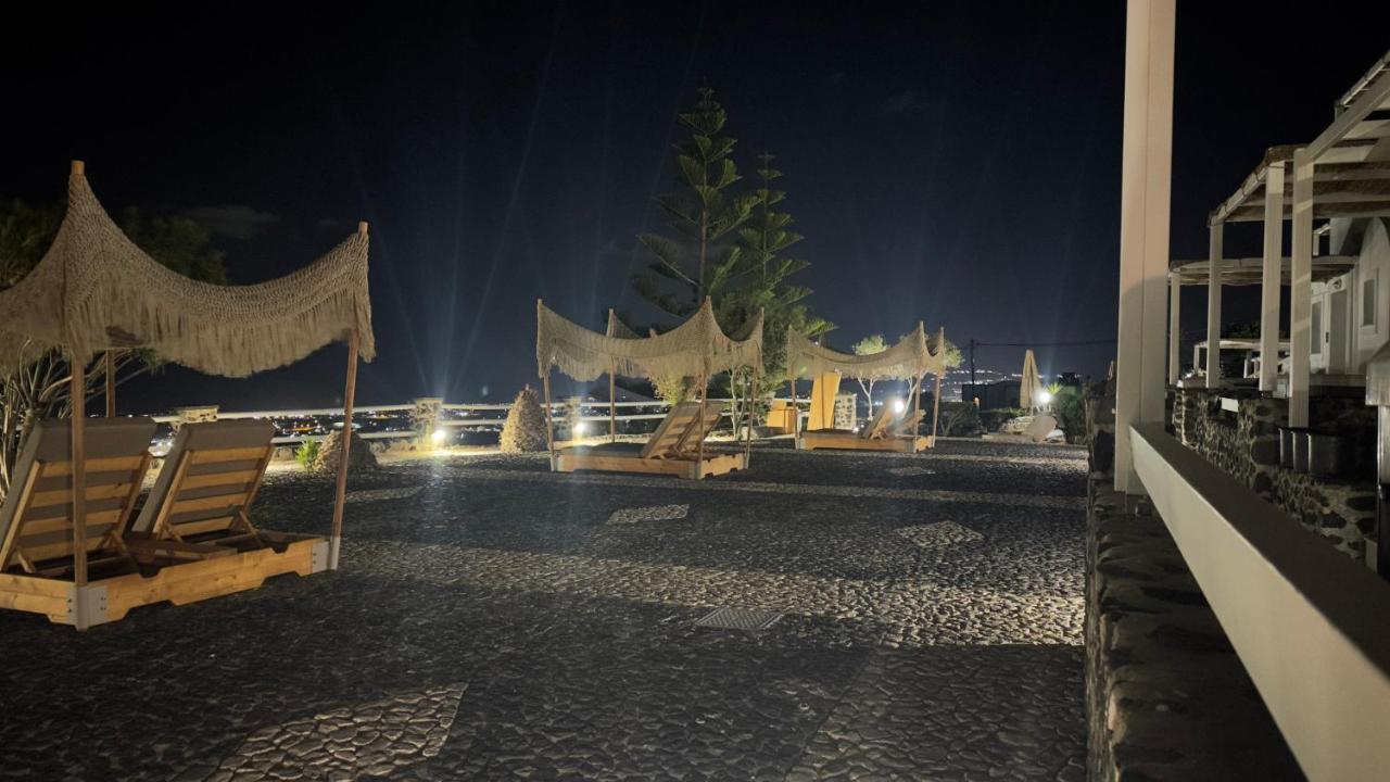 Hotel Phaos Santorini 3*