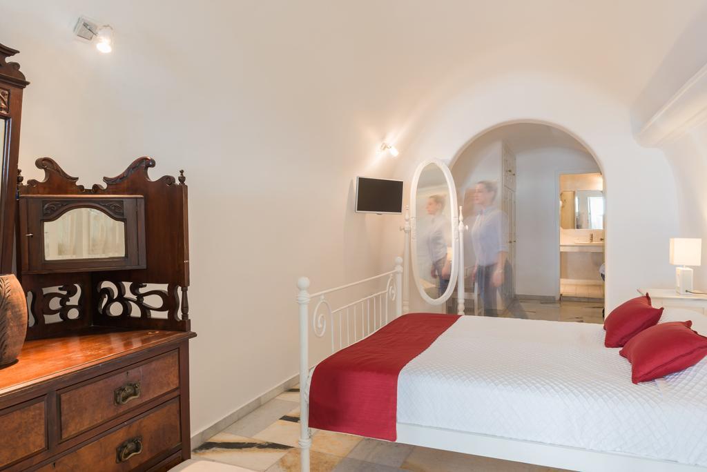 Iliovasilema Suites Hotel Imerovigli (Santorini)