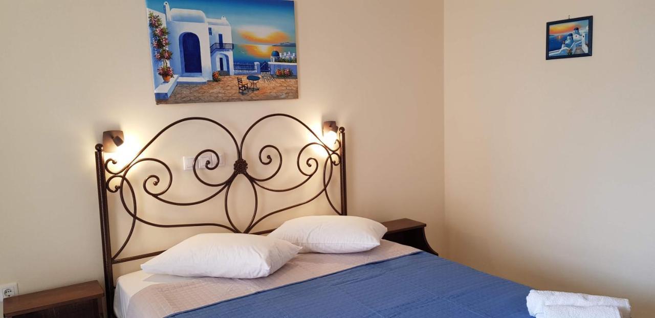 Villa Irini Studios 2* Kamari (Santorini)