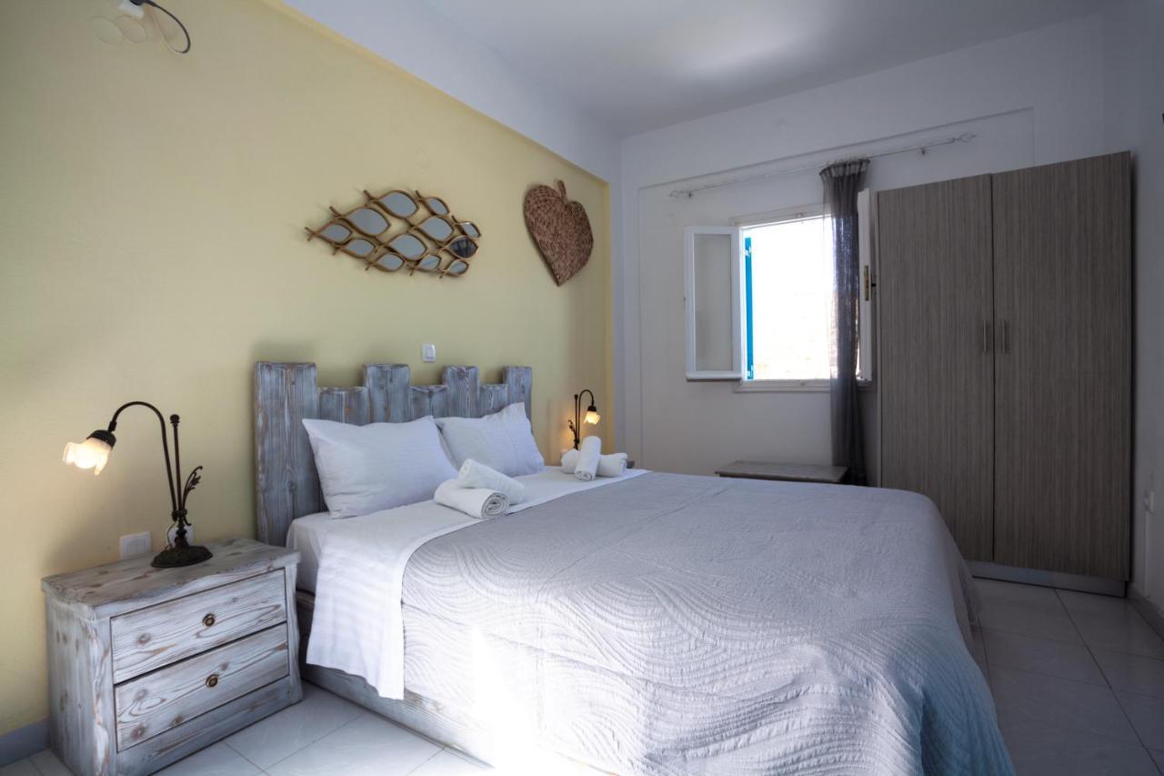 Stella's Place, Vlichada *