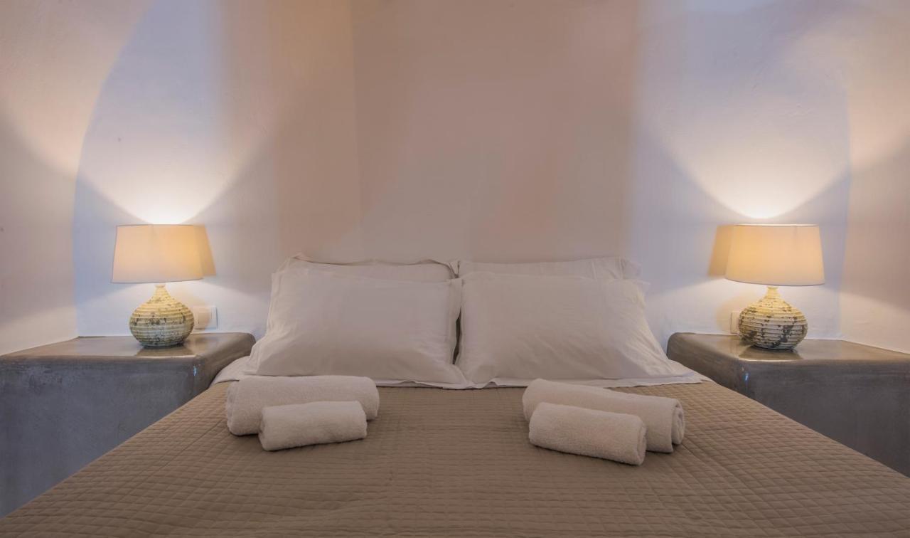 Aqua Serenity Luxury Santorini Aparthotel Foinikia (Santorini)