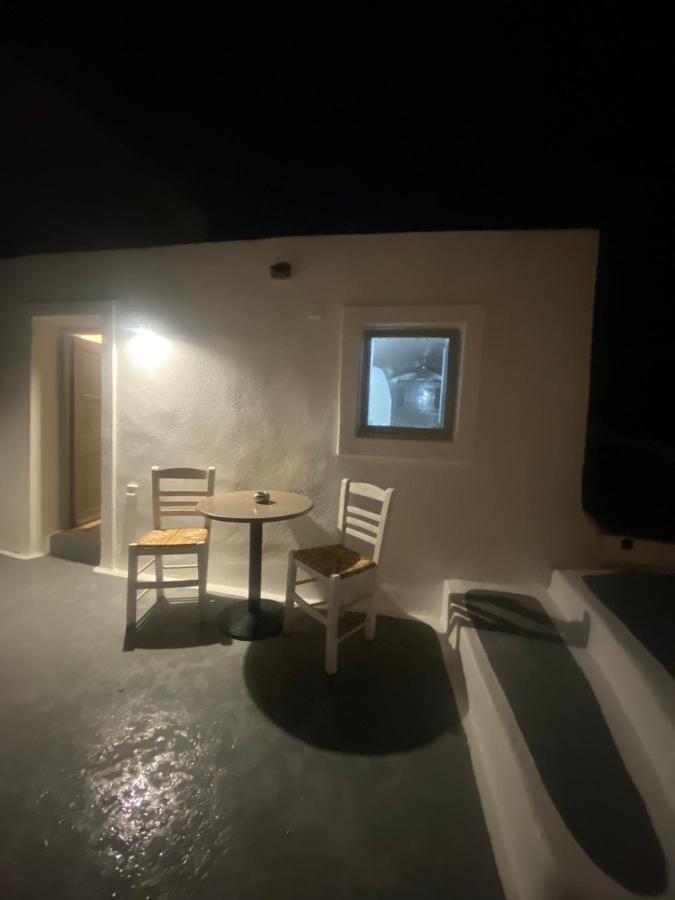 Aqua Serenity Luxury Santorini Aparthotel Foinikia (Santorini)