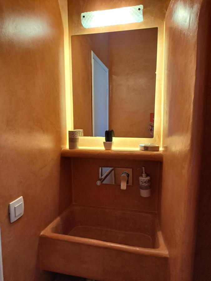 Irineos Apartamento Perissa (Santorini)