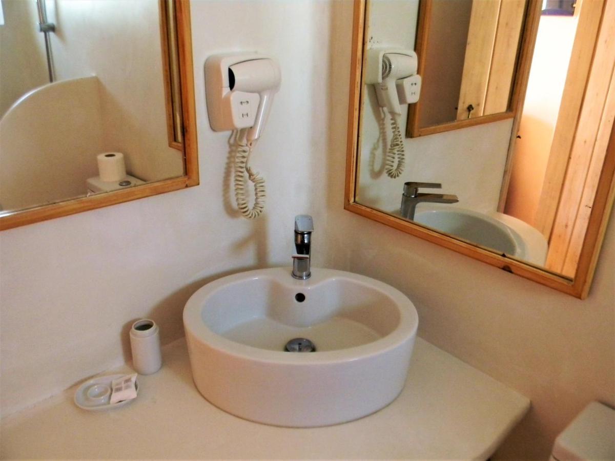 Kisiris Villa *