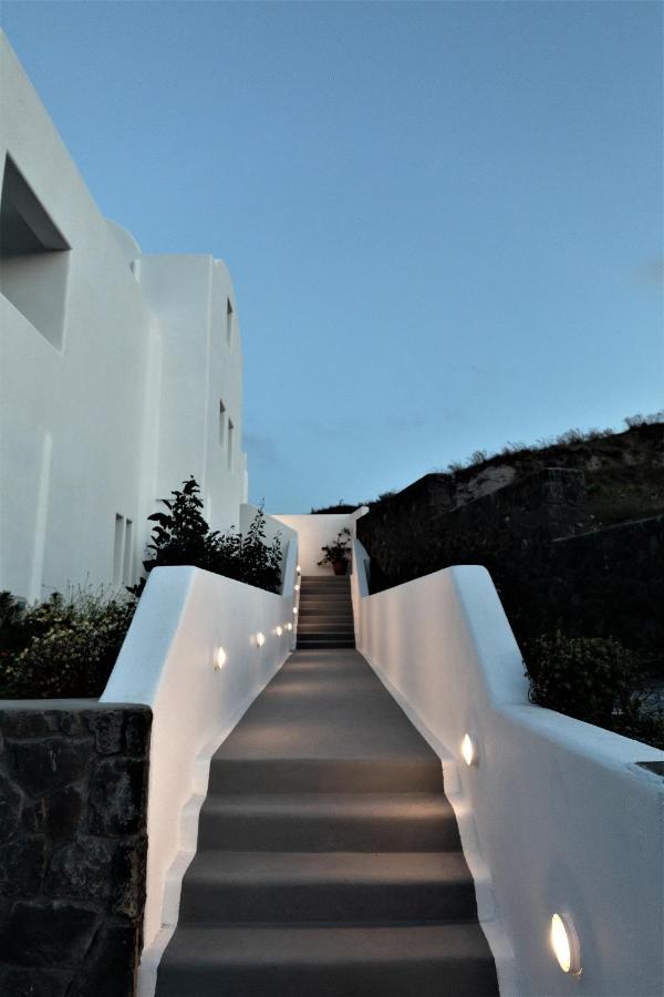 White Element
