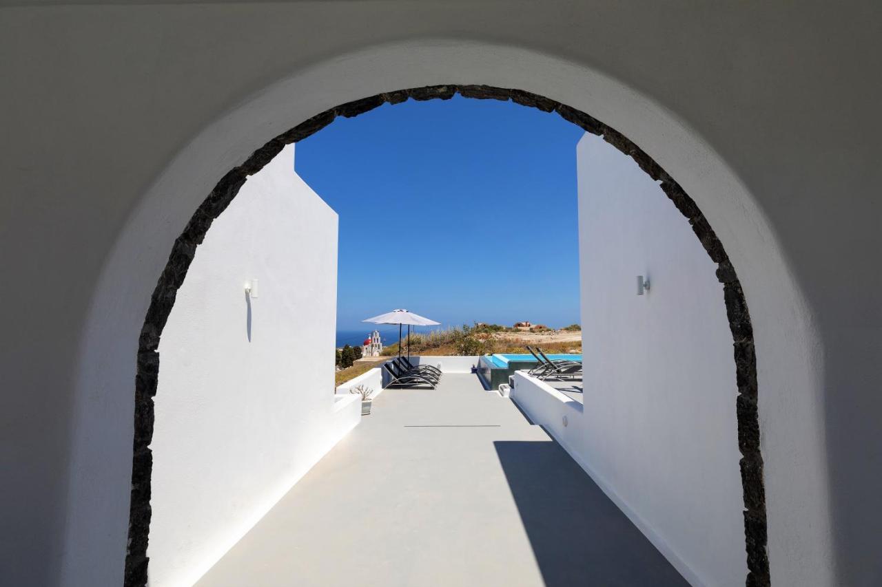 White Element Karterados (Santorini)