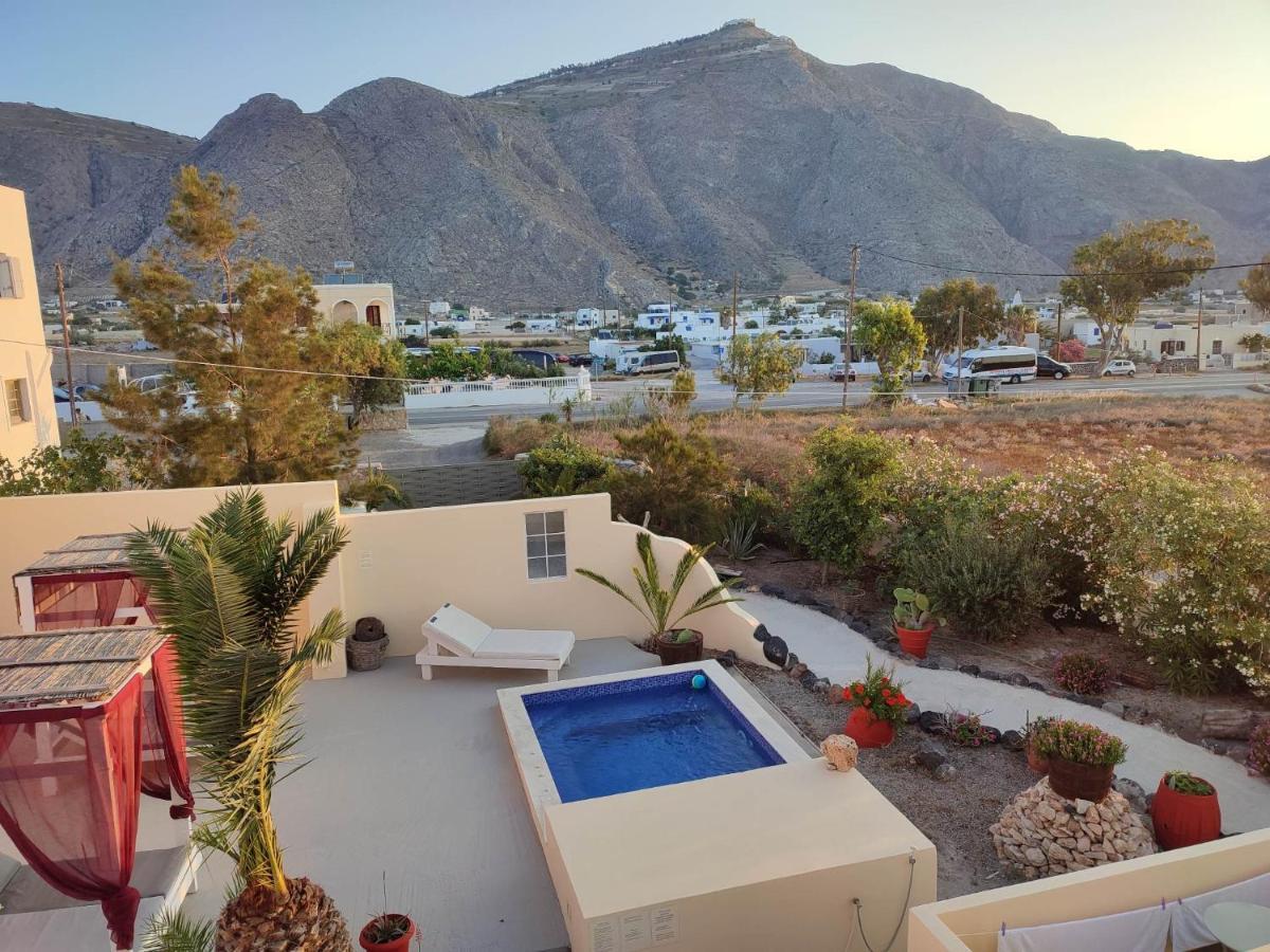 Apartment Marina's Perivolos (Santorini)