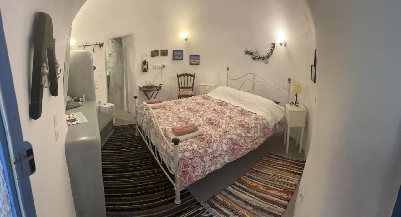 Emmantina Bed & Breakfast Messaria (Santorini)
