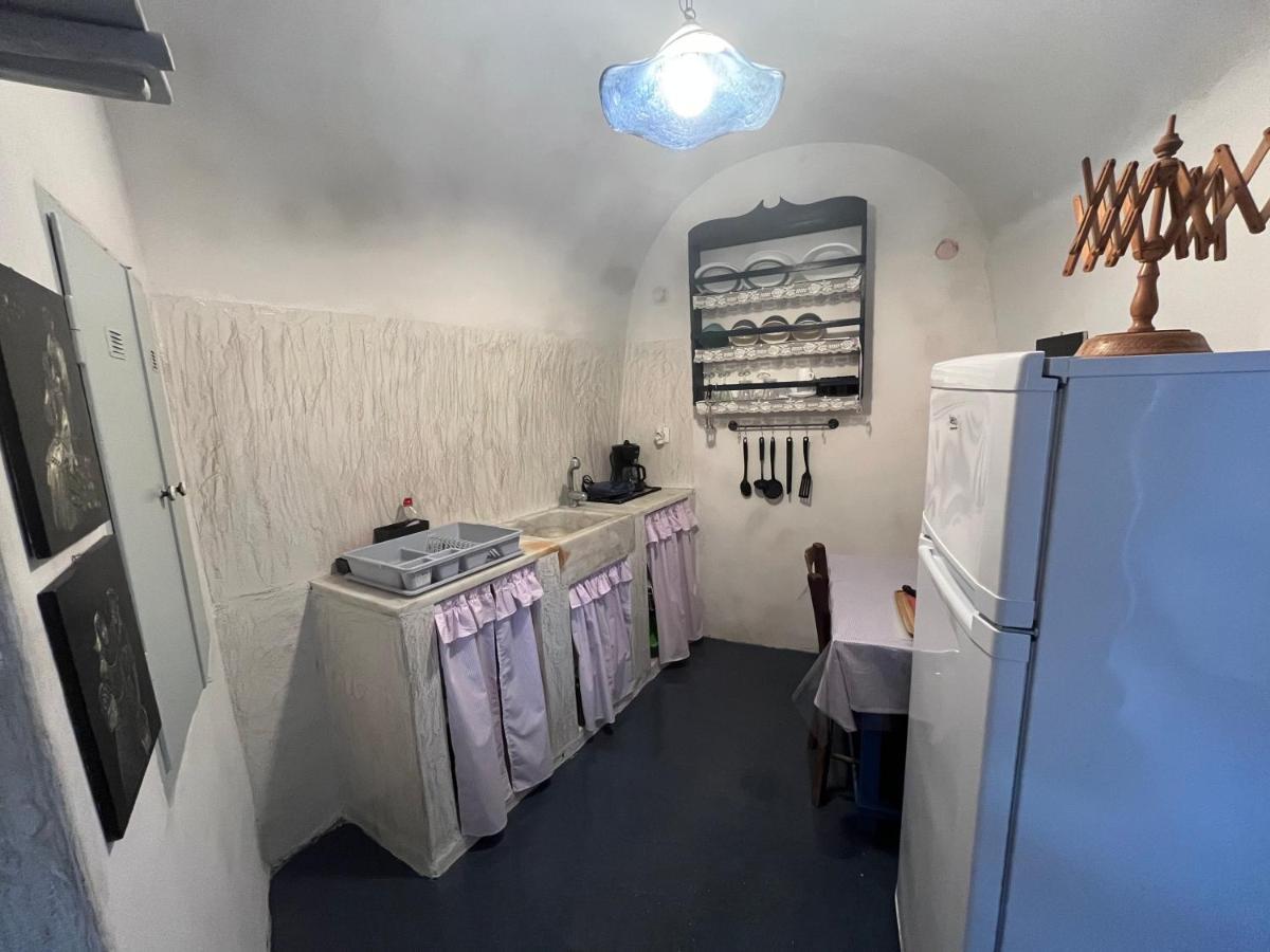 Bed & Breakfast Emmantina Messaria (Santorini)