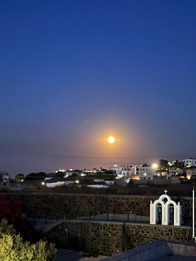 Bed & Breakfast Emmantina Messaria (Santorini)