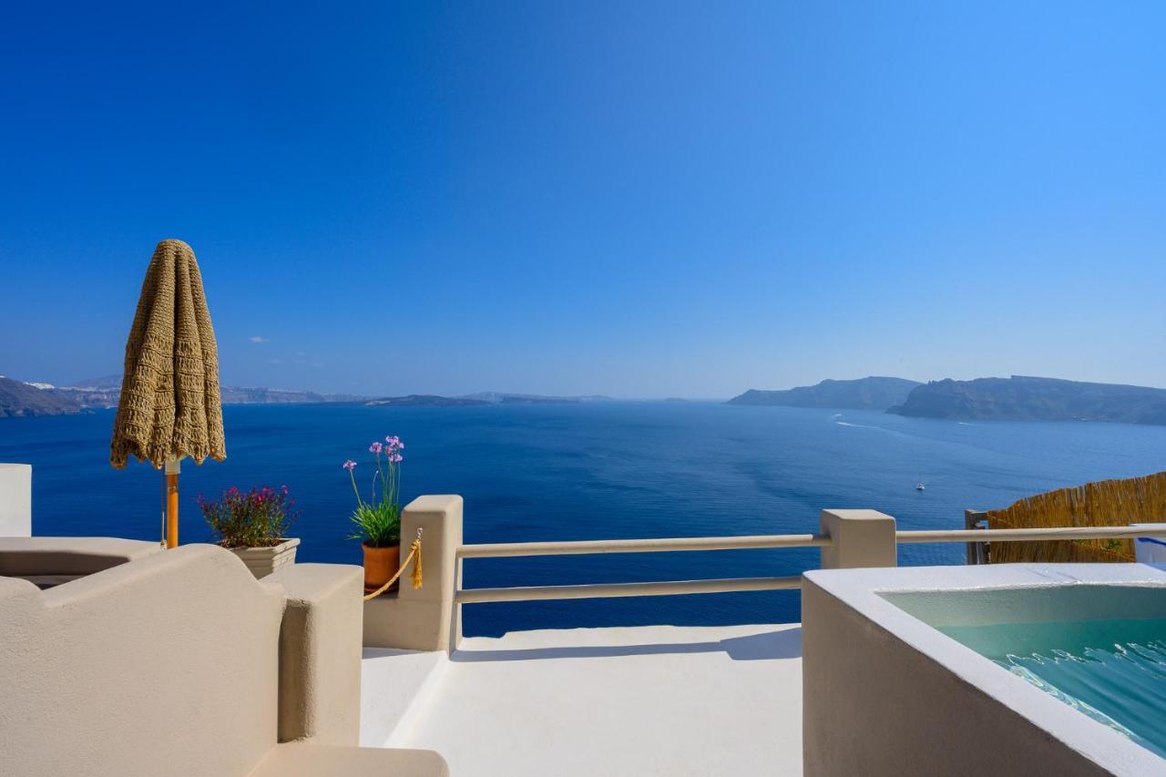 Nano Canaves Oia (Santorini)