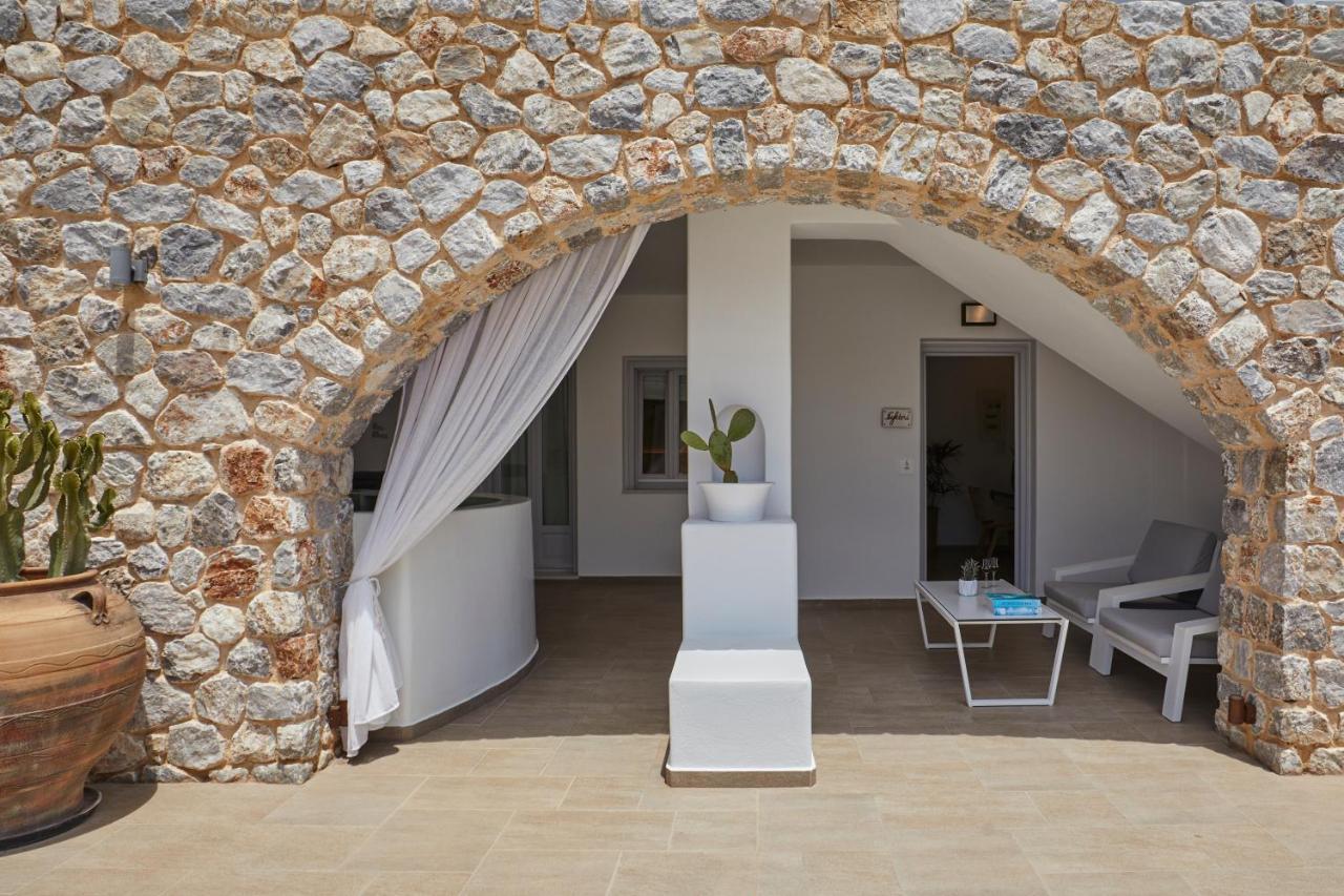 Orabel Santorini (adults Only) Aparthotel 4*