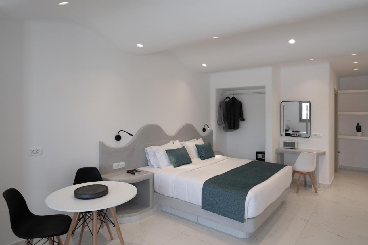Griseo Aparthotel Karterados (Santorini)