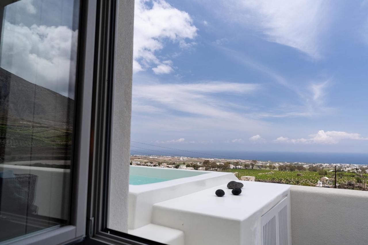 Maeva Santorini * Pýrgos