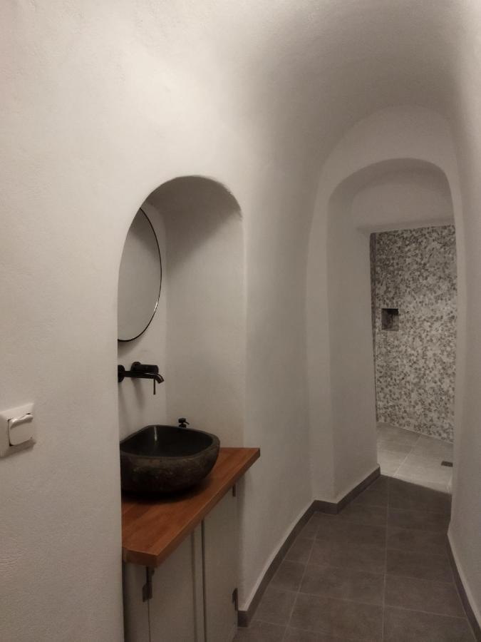 Angeleve With Private Jacuzzi Pousada *