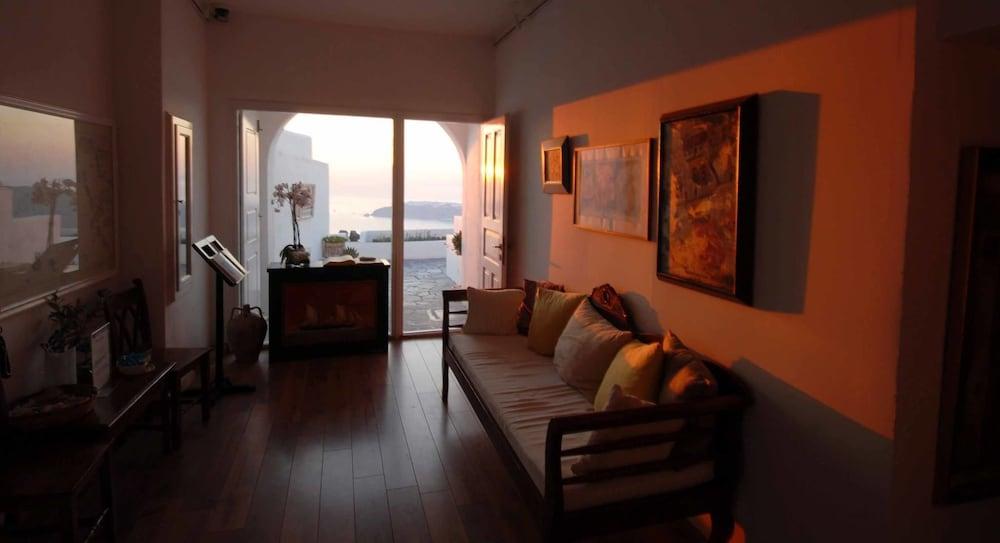 Heliotopos Hotel Imerovigli (Santorini)