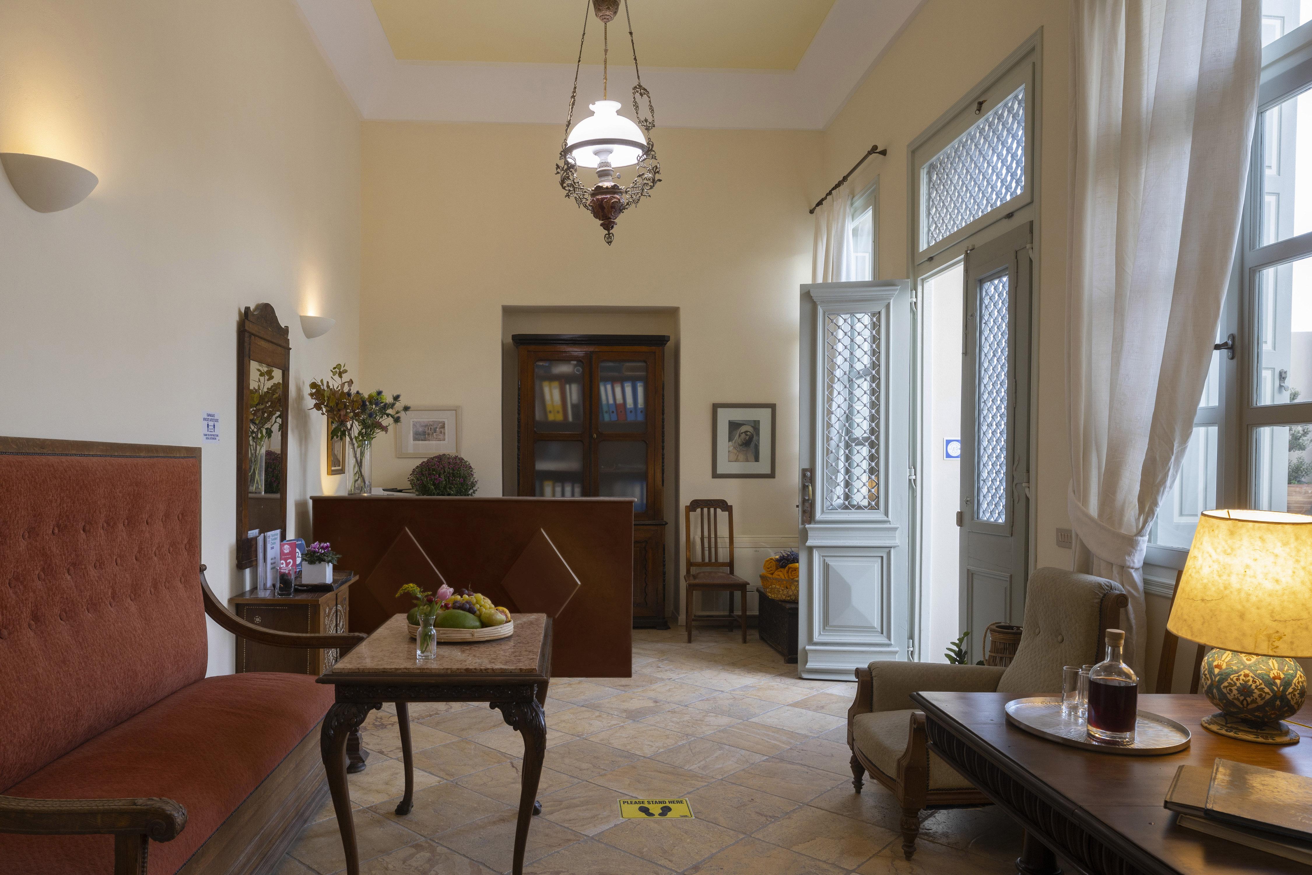 Aria Lito Mansion Hotel 4*