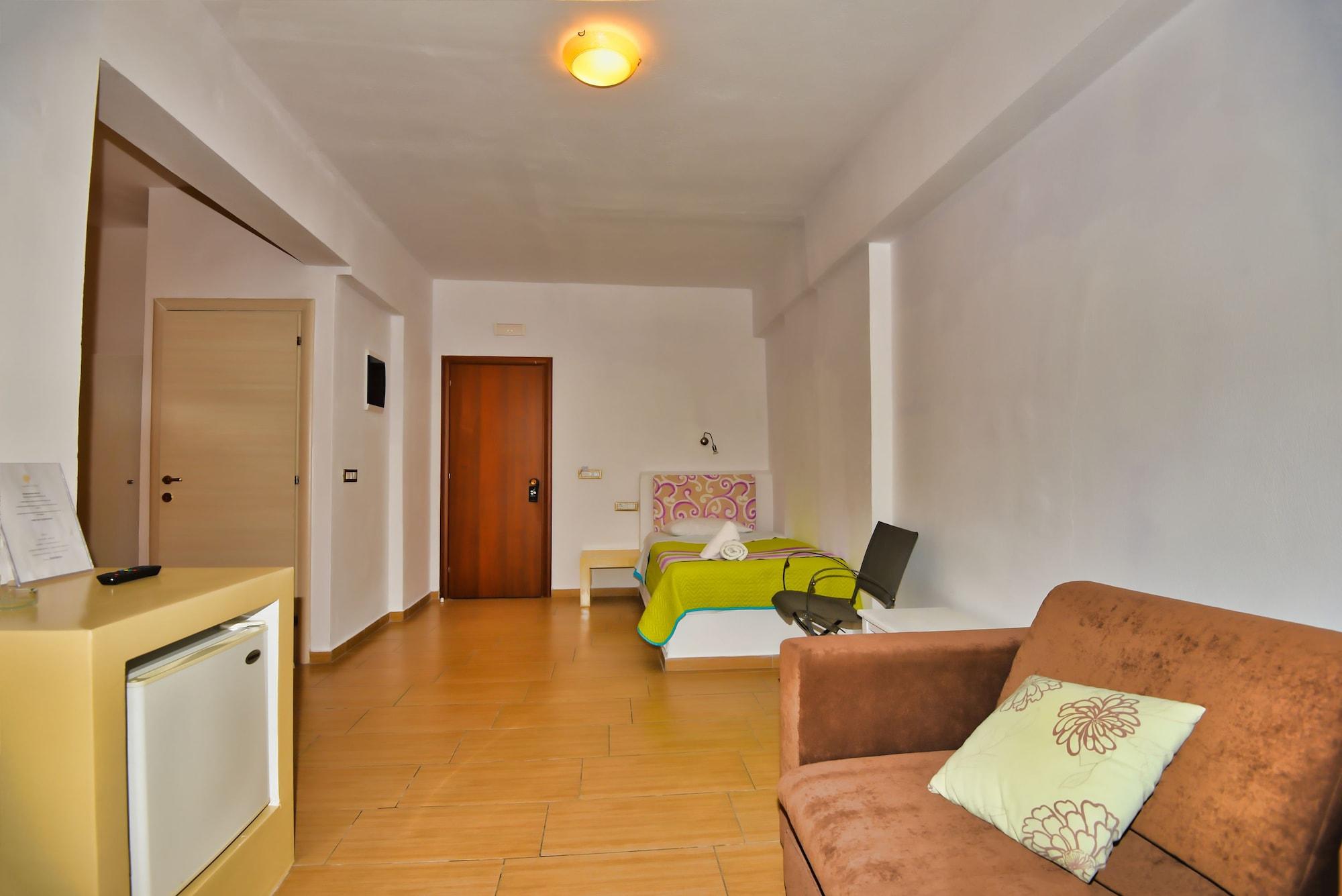 Hotel Omiros