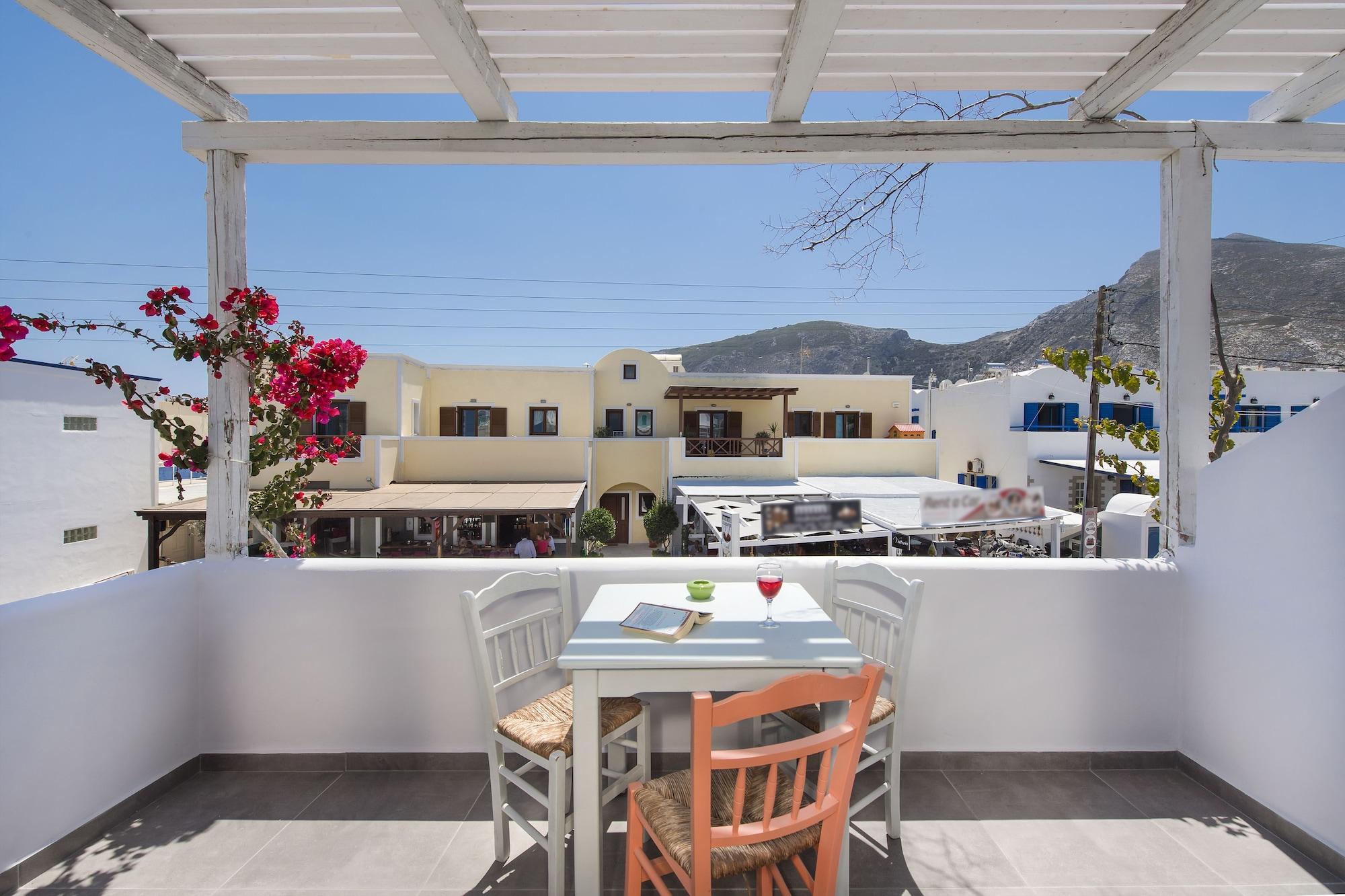 Nissia & 2* Kamari (Santorini)