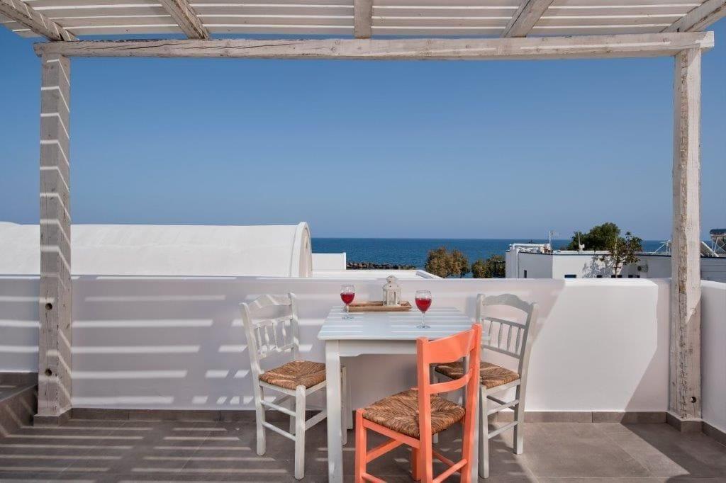 Nissia & Kamari (Santorini)