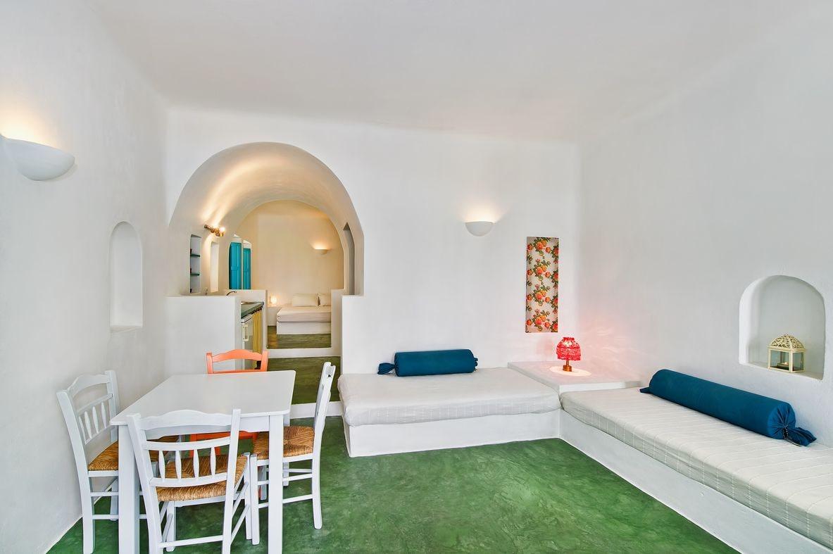 Aparthotel Nissia & 2*